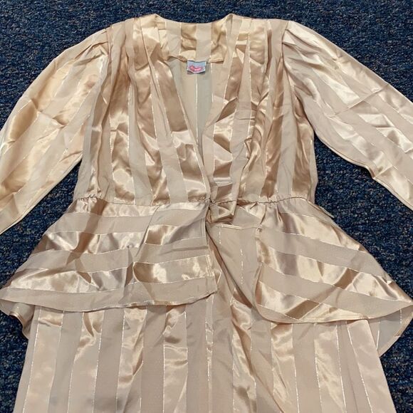 JC Penny Vintage Champagne Peplum Dress sz. M - Picture 2 of 9